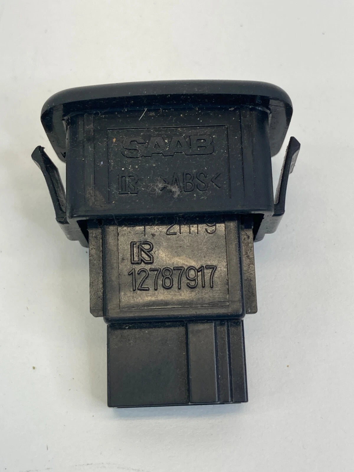 2003-2011 SAAB 9-3 SEDAN TRUNK LID OPENER RELEASE LOCK CONTROL SWITCH 12787917