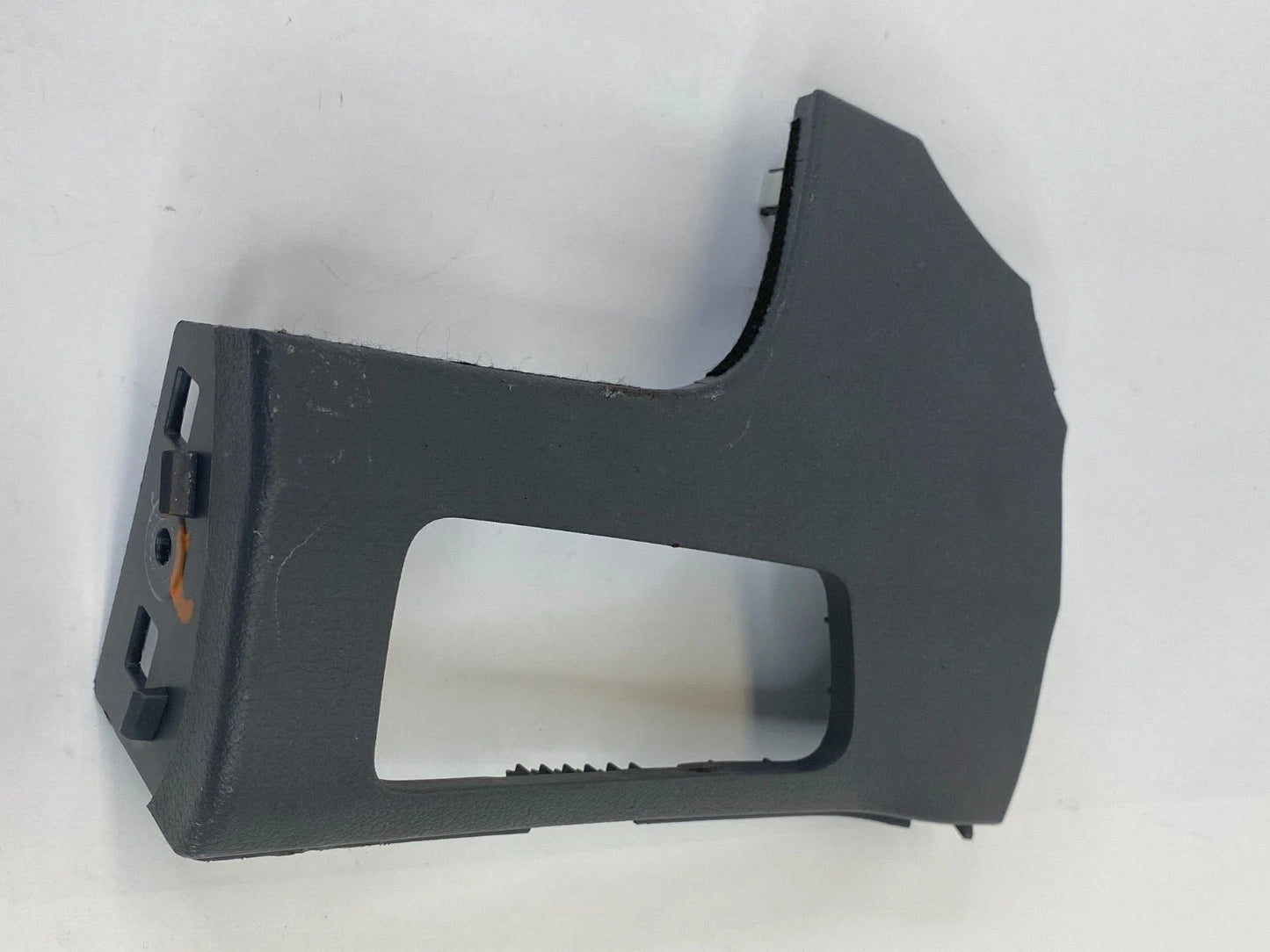 2014-2016 HYUNDAI ELANTRA DASH DRIVER SIDE RIGHT HAND PANEL KNEE PAD 3Y847-30AA0