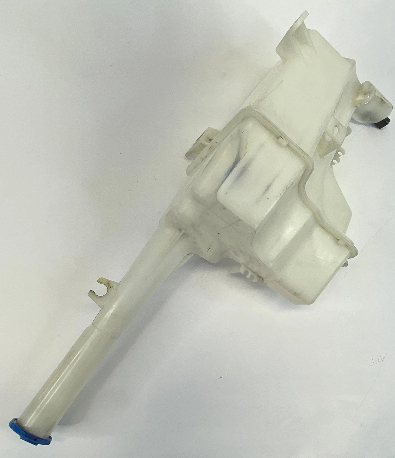 2014 2015 SORENTO 05-17 ACCENT WINDSHIELD WASHER RESERVOIR BOTTLE TANK W CAP OEM