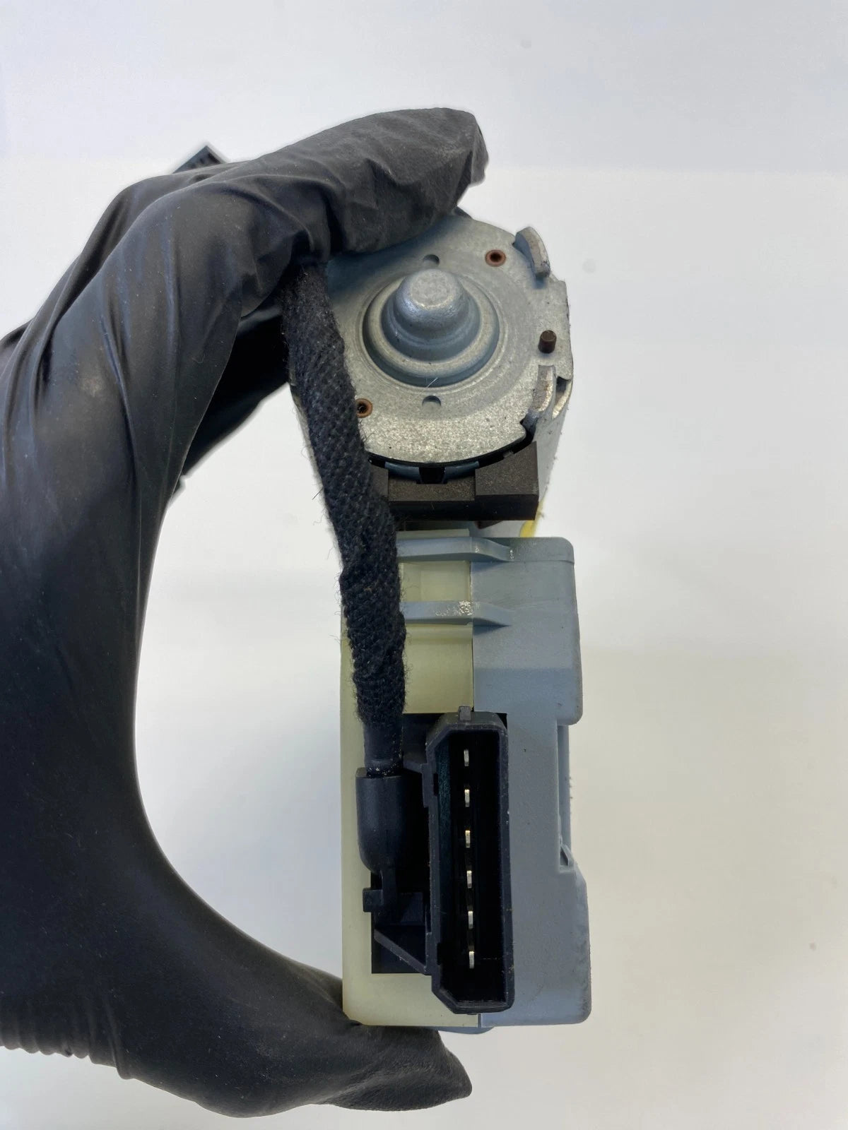 03-08 AUDI A4 QUATTRO 03-11 A6 SEDAN SUNROOF SUN ROOF MOTOR ASSY 4B0959591J OEM