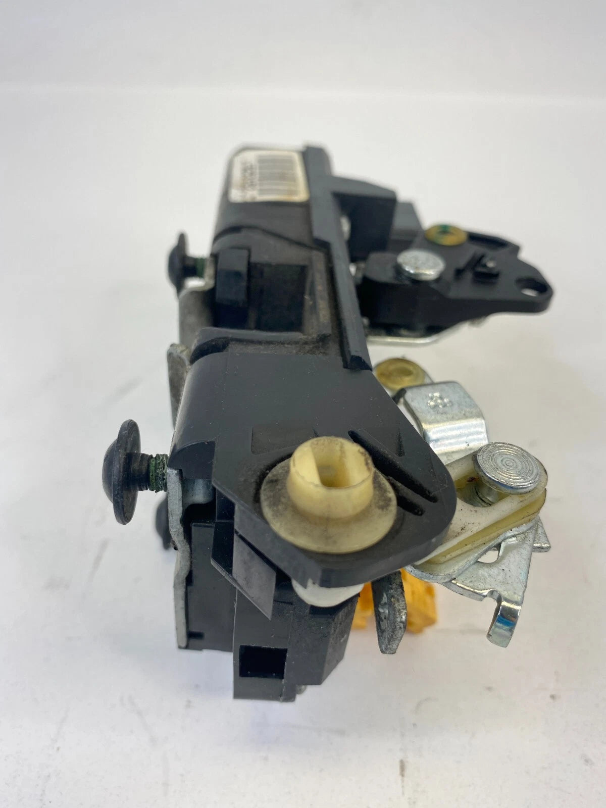 2002-2005 SATURN VUE REAR LEFT DOOR LOCK LATCH RELEASE ACTUATOR 15253152 OEM