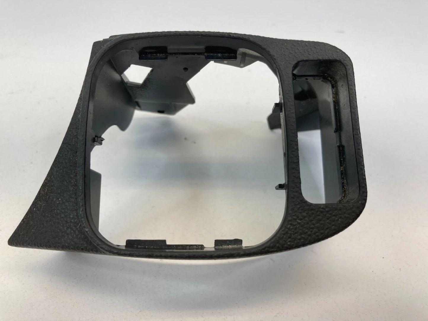 03-06 MERCEDES-BENZ E320 FRONT LEFT SIDE SEAT SWITCH BEZEL COVER TRIM 2119181536