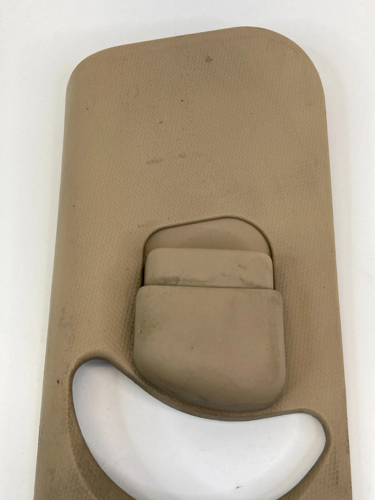 2011-2014 HYUNDAI SONATA FRONT RIGHT SEAT BELT HEIGHT ADJUSTER COVER 85842-3S100