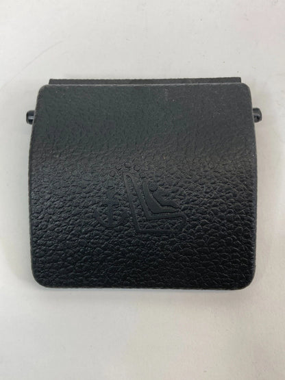 2005-2014 VOLKSWAGEN JETTA REAR SEAT CHILD RESTRAINT ANCHOR PLATE CAP 5C6887301
