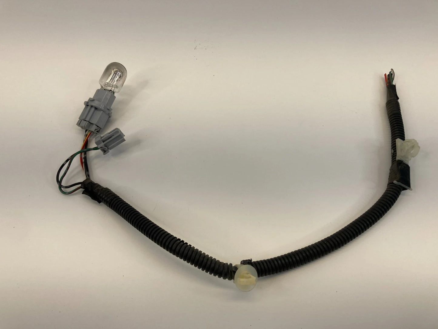 2001-2005 HONDA CIVIC SEDAN LEFT SIDE TAILLIGHT WIRE CONNECTOR PIGTAIL HARNESS