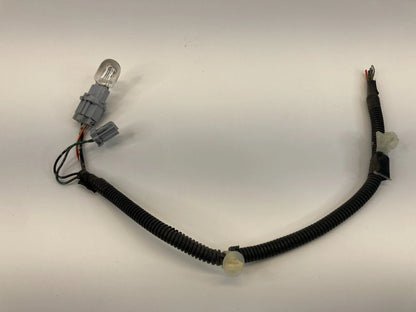 2001-2005 HONDA CIVIC SEDAN LEFT SIDE TAILLIGHT WIRE CONNECTOR PIGTAIL HARNESS