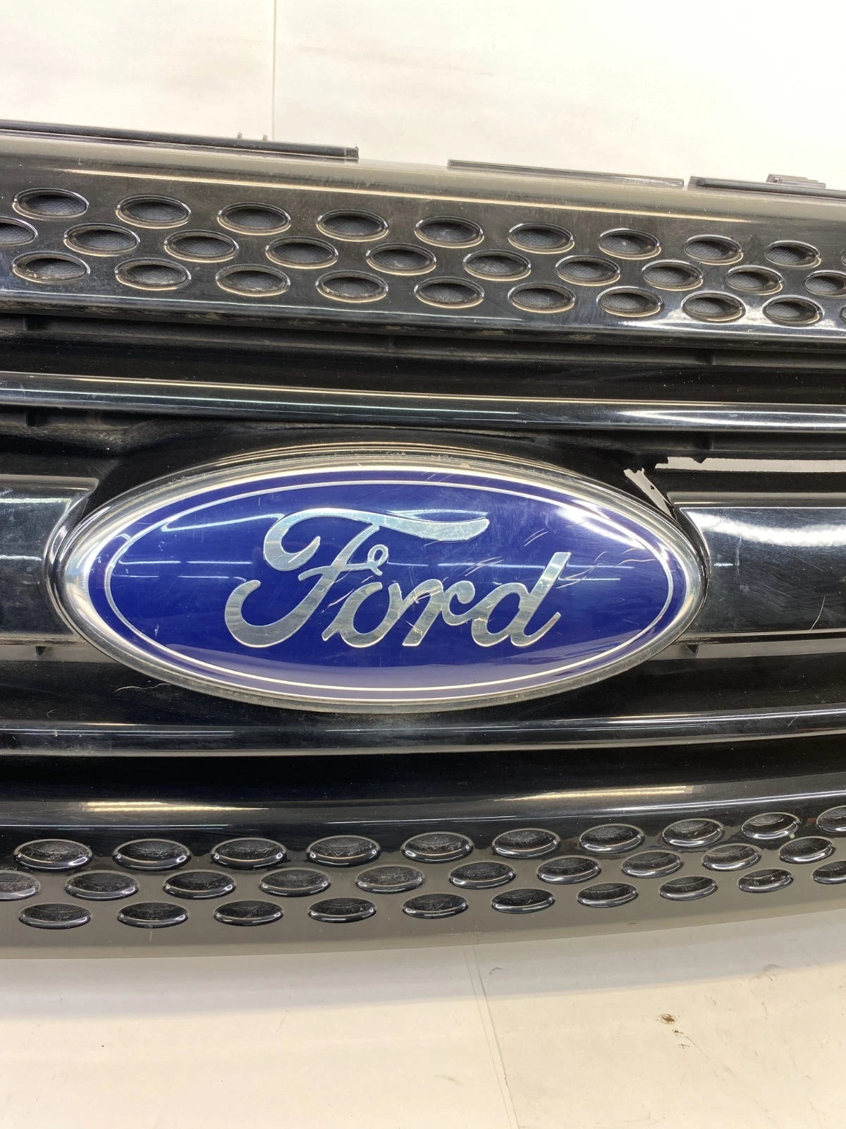 2013-2015 FORD POLICE INTERCEPTOR UTILITY 11-15 EXPLORER FRONT UPPER GRILLE OEM