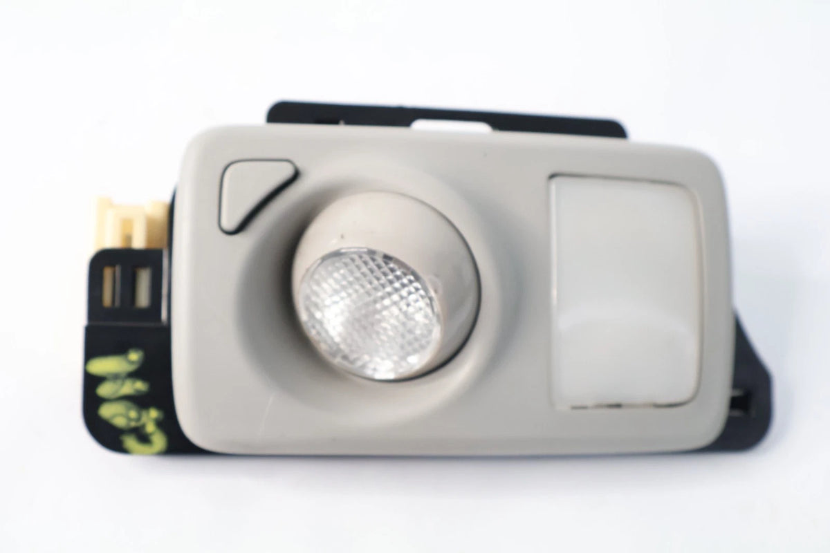 2011-2020 TOYOTA SIENNA REAR INNER ROOF READING DOME MAP LAMP LIGHT RIGHT OEM
