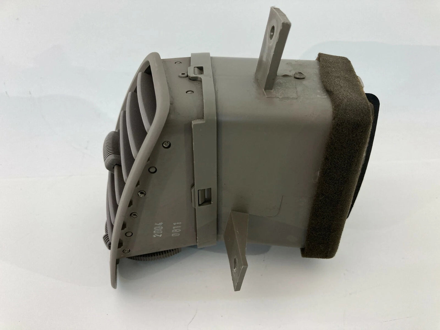 2002-2005 HYUNDAI SONATA BASE DASH LEFT DRIVER AC HEAT AIR VENT LH 97451-38000