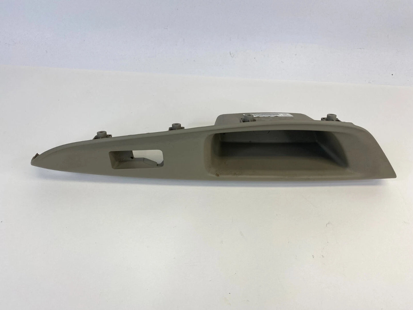 2012-2015 KIA RIO REAR RIGHT SIDE WINDOW SWITCH COVER BEZEL TRIM 83740-1W000