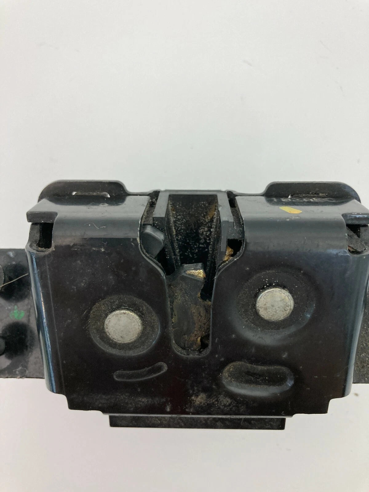 2004 2005 04 05 DODGE DURANGO REAR LIFTGATE TAILGATE LOCK LATCH ACTUATOR OEM
