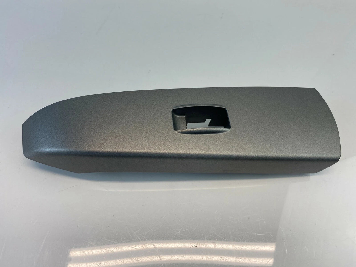 2004-2009 TOYOTA PRIUS REAR RIGHT DOOR WINDOW SWITCH COVER BEZEL 74271-47050 OEM