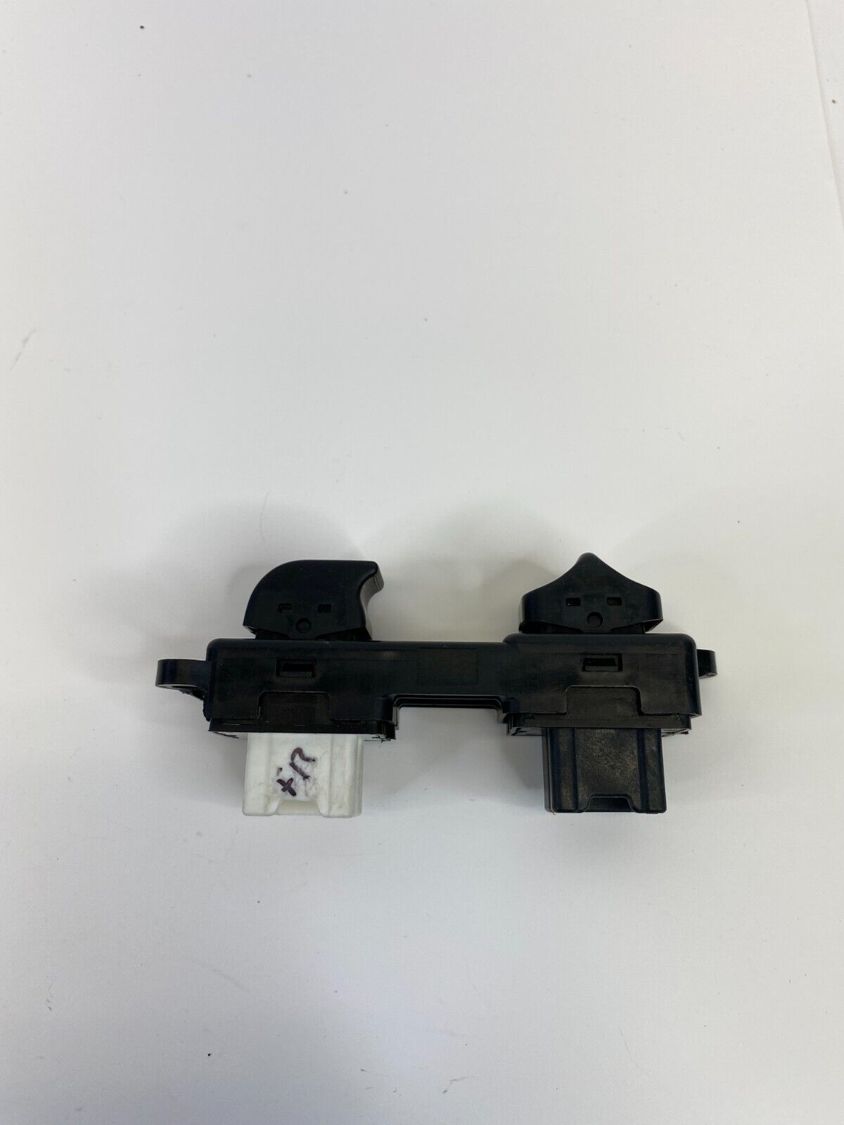 2000-2004 Nissan Xterra Front Right Side Door Power Window Switch 25210-8B700