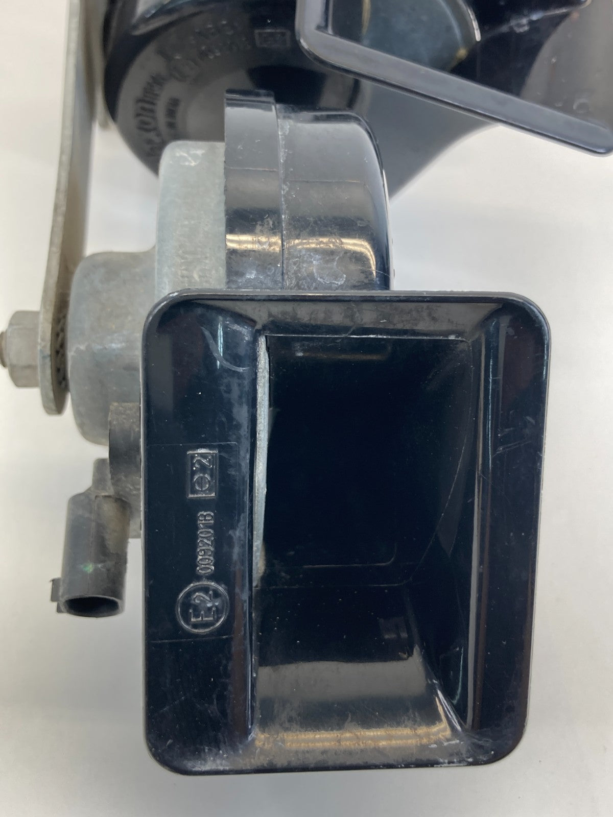 2004-2007 BMW 525i 530i Horn Low & High Tone Note Siren Alarm E20092018 OEM