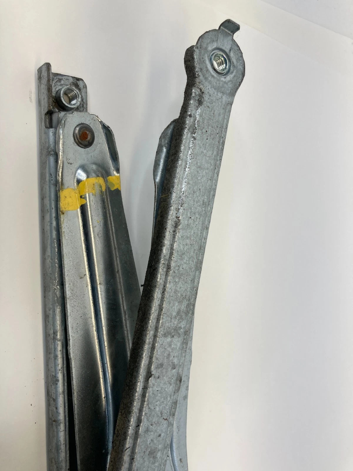 2007-2009 LEXUS RX350 FRONT LEFT DOOR WINDOW REGULATOR MOTOR 85720-AE020 OEM