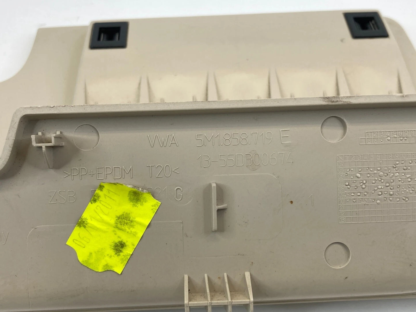 2009-2017 VOLKSWAGEN TIGUAN FRONT LEFT DRIVER SIDE DASH COIN STORAGE COMPARTMENT