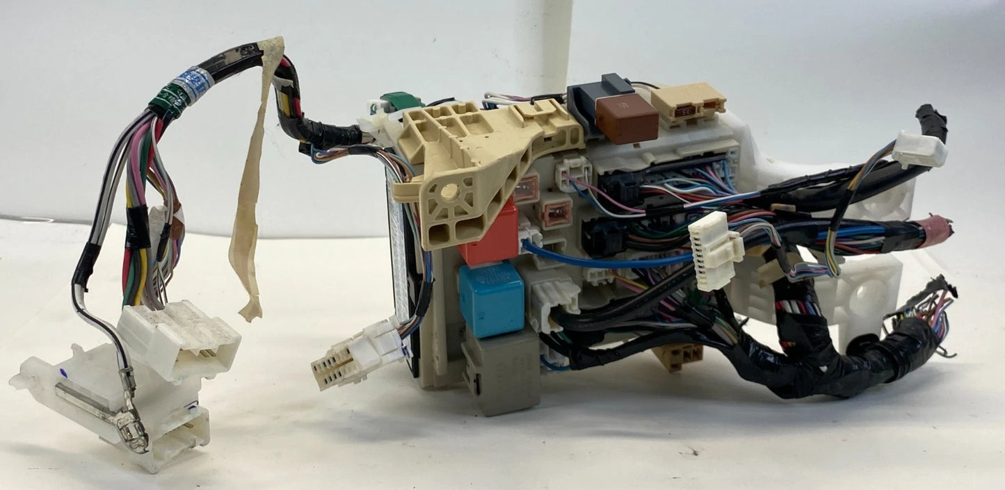 2009-2011 TOYOTA YARIS INTERIOR FUSE BOX JUNCTION BLOCK 82730-52C90 OEM