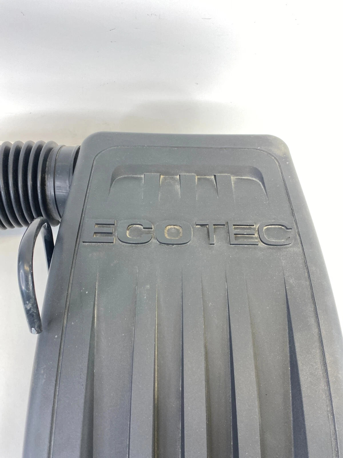 10-17 CHEVROLET EQUINOX 2.4L AIR INTAKE RESONATOR OUTLET DUCT HOSE 20920721 OEM