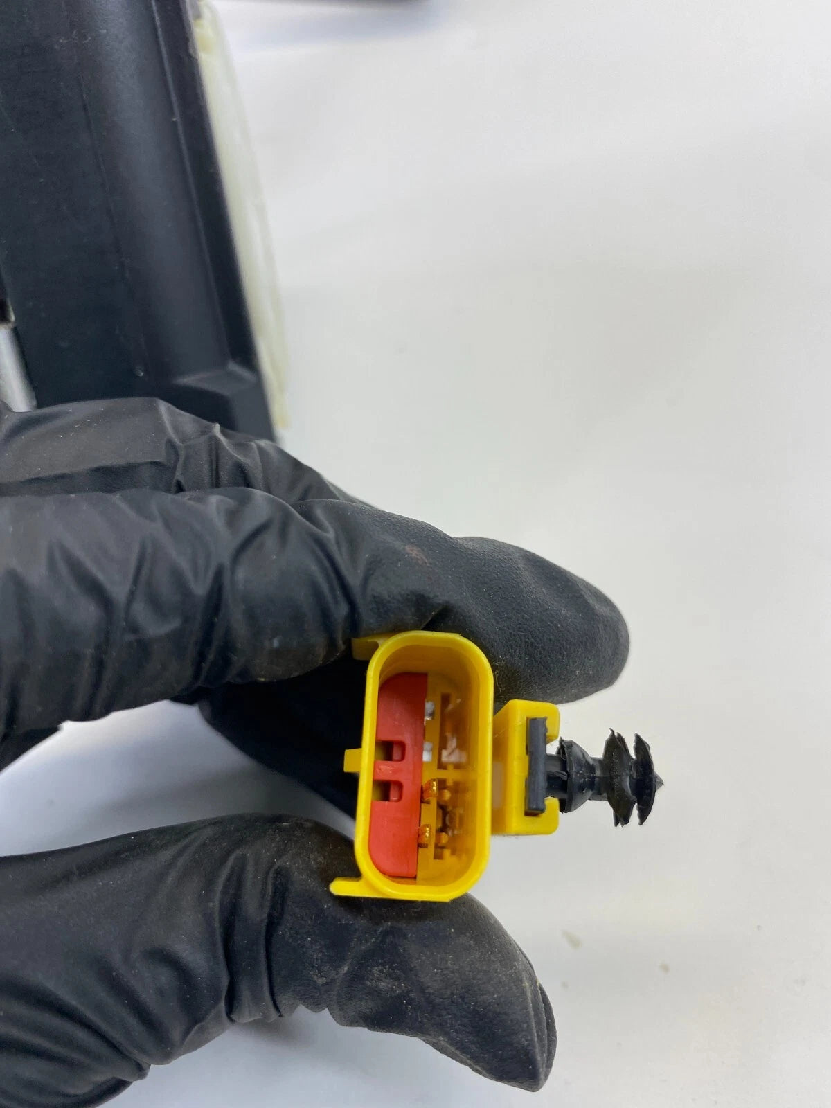 2009 2010 VOLKSWAGEN ROUTAN FRONT LEFT SIDE SEAT BELT RETRACTOR P0ZV692D5AD OEM