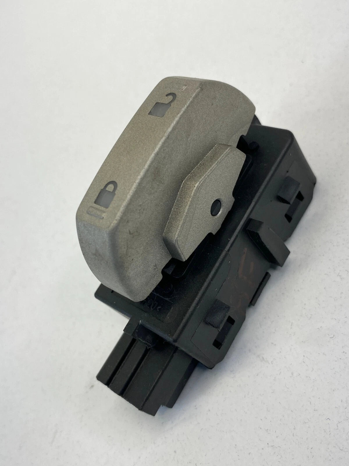 2007-2009 LINCOLN MKZ FRONT RIGHT DOOR LOCK SWITCH CONTROL 6H6T-14963-ACW OEM
