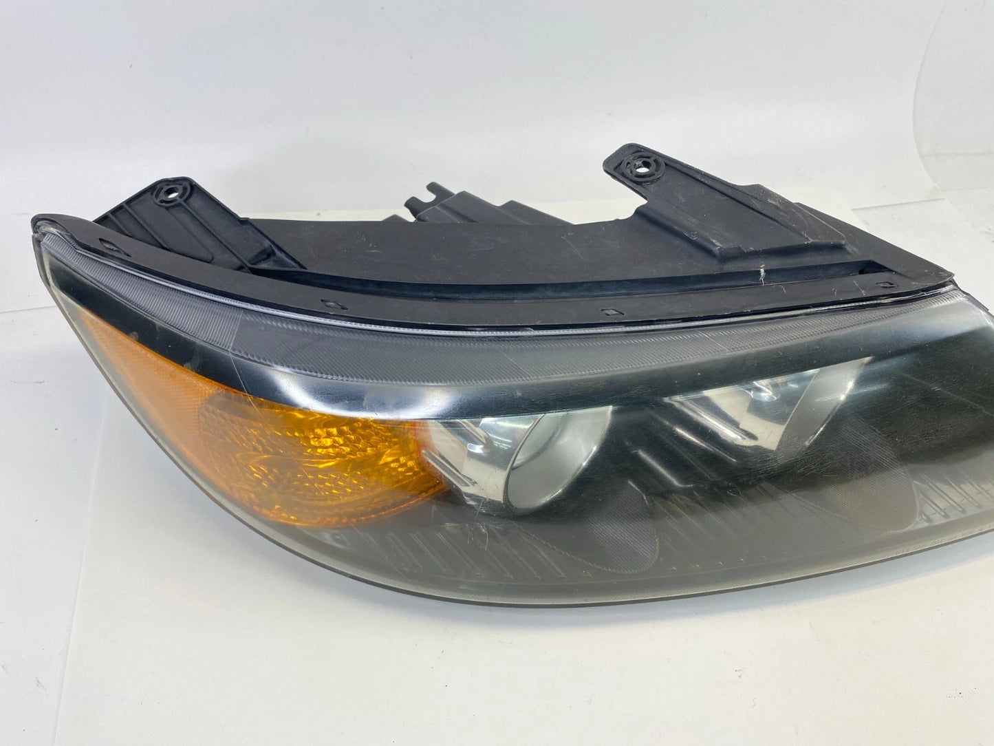 11 12 13 KIA SORENTO FRONT RIGHT PASSENGER HEADLIGHT HEADLAMP 92102-1U200 OEM