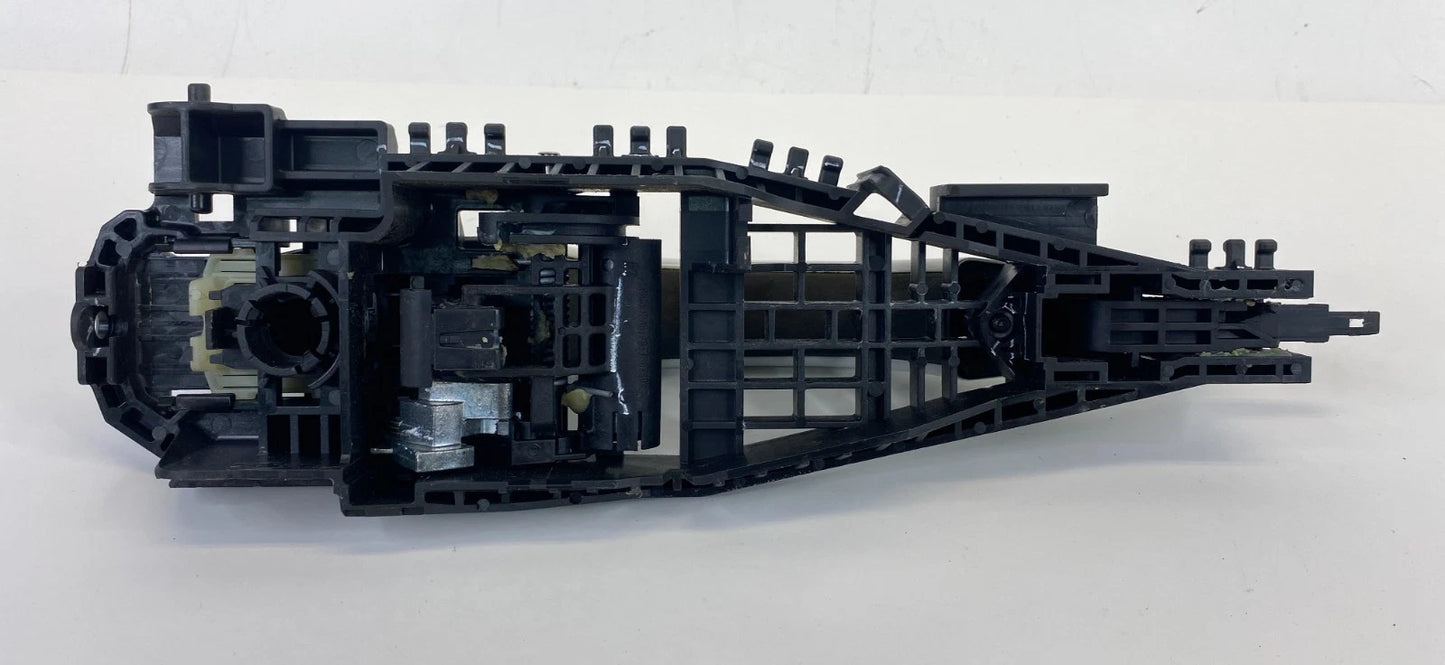 14-23 Cherokee/13-16 Dart Front Right Side Exterior Door Handle 68084836AA OEM