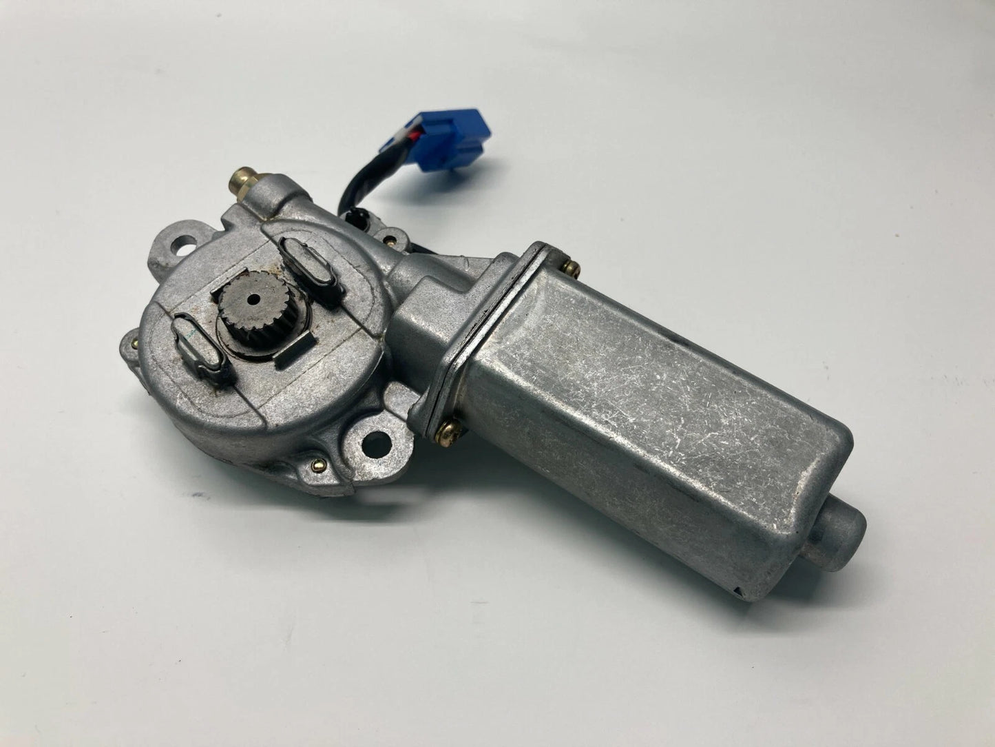 2001-2006 ACURA MDX UPPER SUNROOF MOTOR ROOF MOTOR 70450-S0K OEM