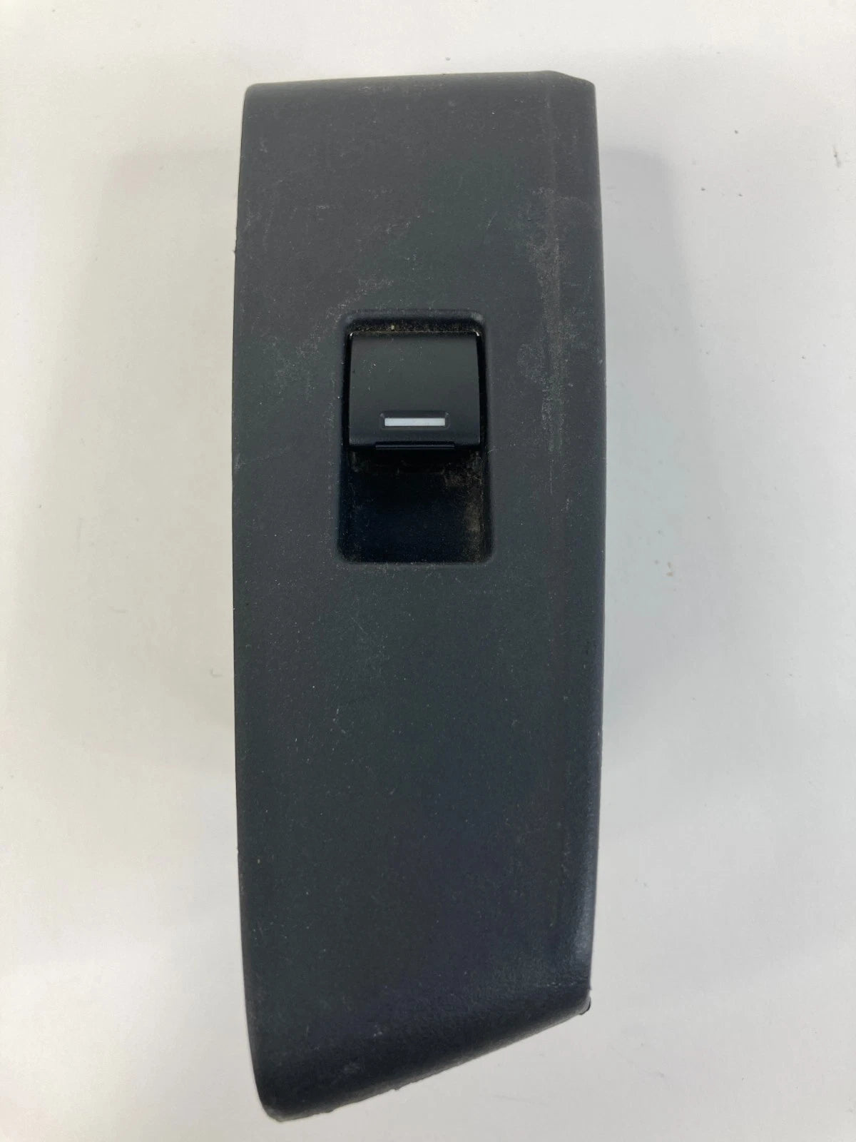 2010 2011 HONDA ACCORD CROSSTOUR REAR RIGHT SIDE DOOR POWER WINDOW SWITCH BEZEL