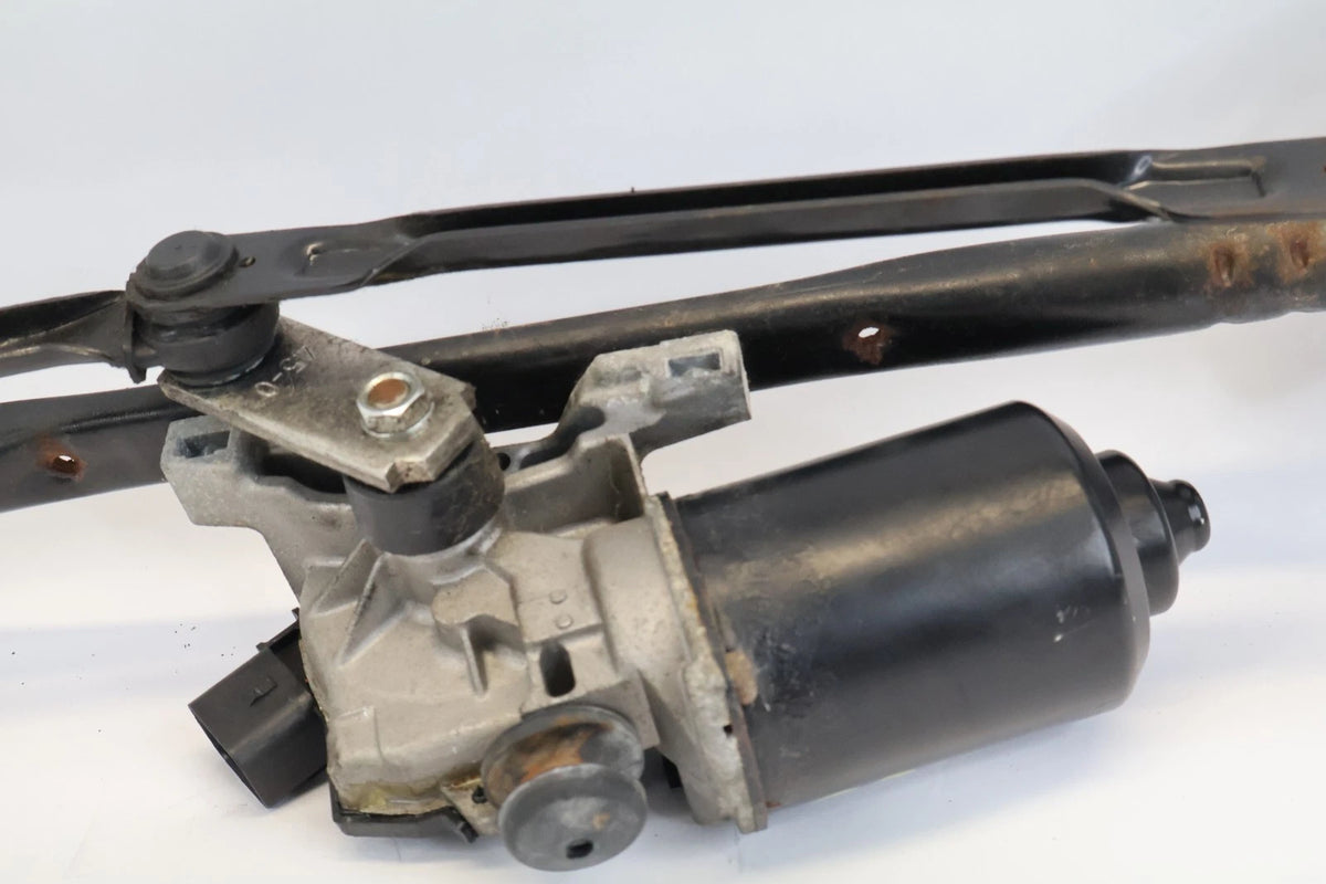 2006-2011 HYUNDAI ACCENT FRONT WIPER MOTOR W/ LINKAGE ASSEMBLY 98110-1G000