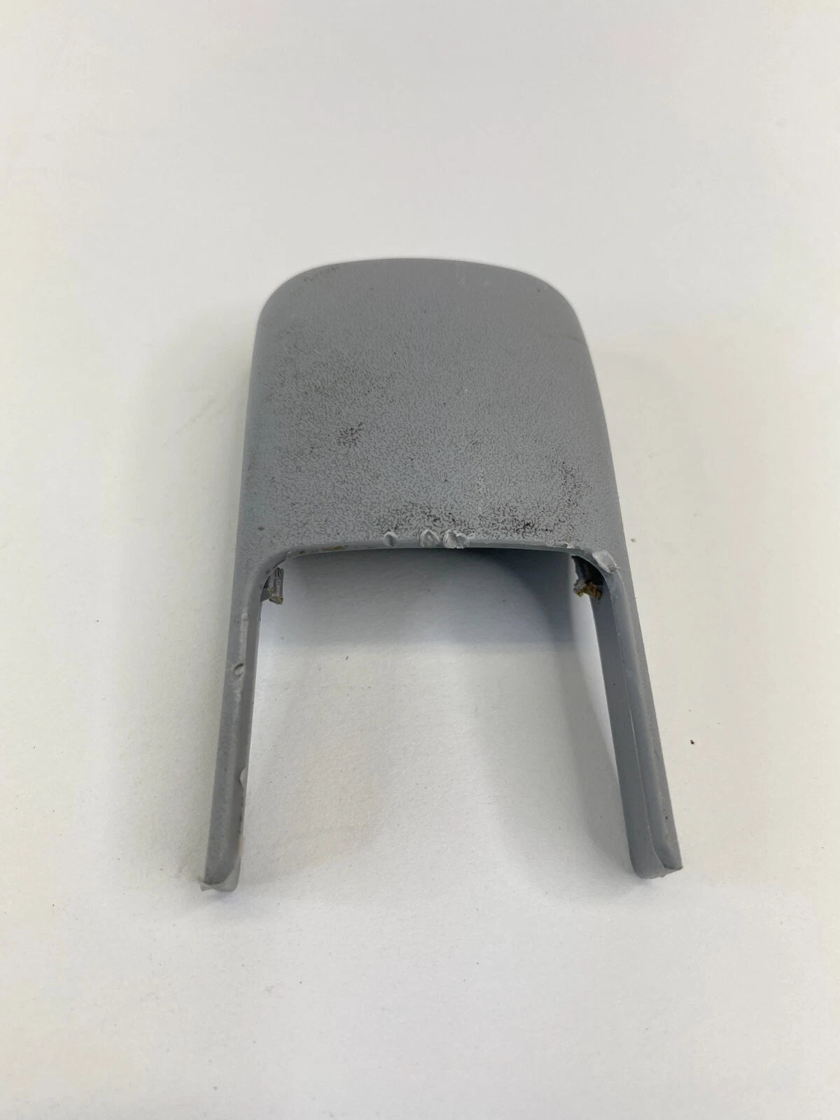 06-10 HYUNDAI SONATA FRONT LEFT DRIVER SEAT RAIL BOLT COVER TRIM CAP GRAY OEM