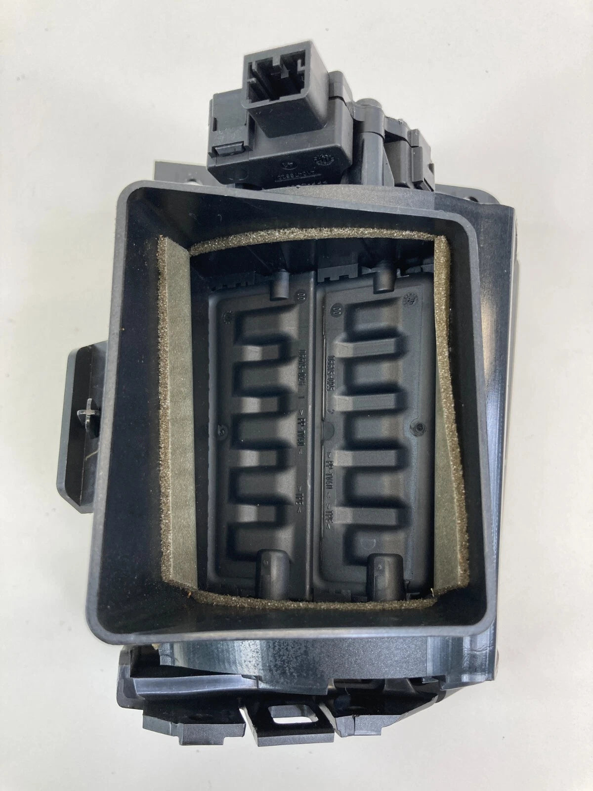 2009-2012 JAGUAR XF LEFT DRIVER DASH AC AIR VENT GRILLE OUTLET 8X23-014A23-AH