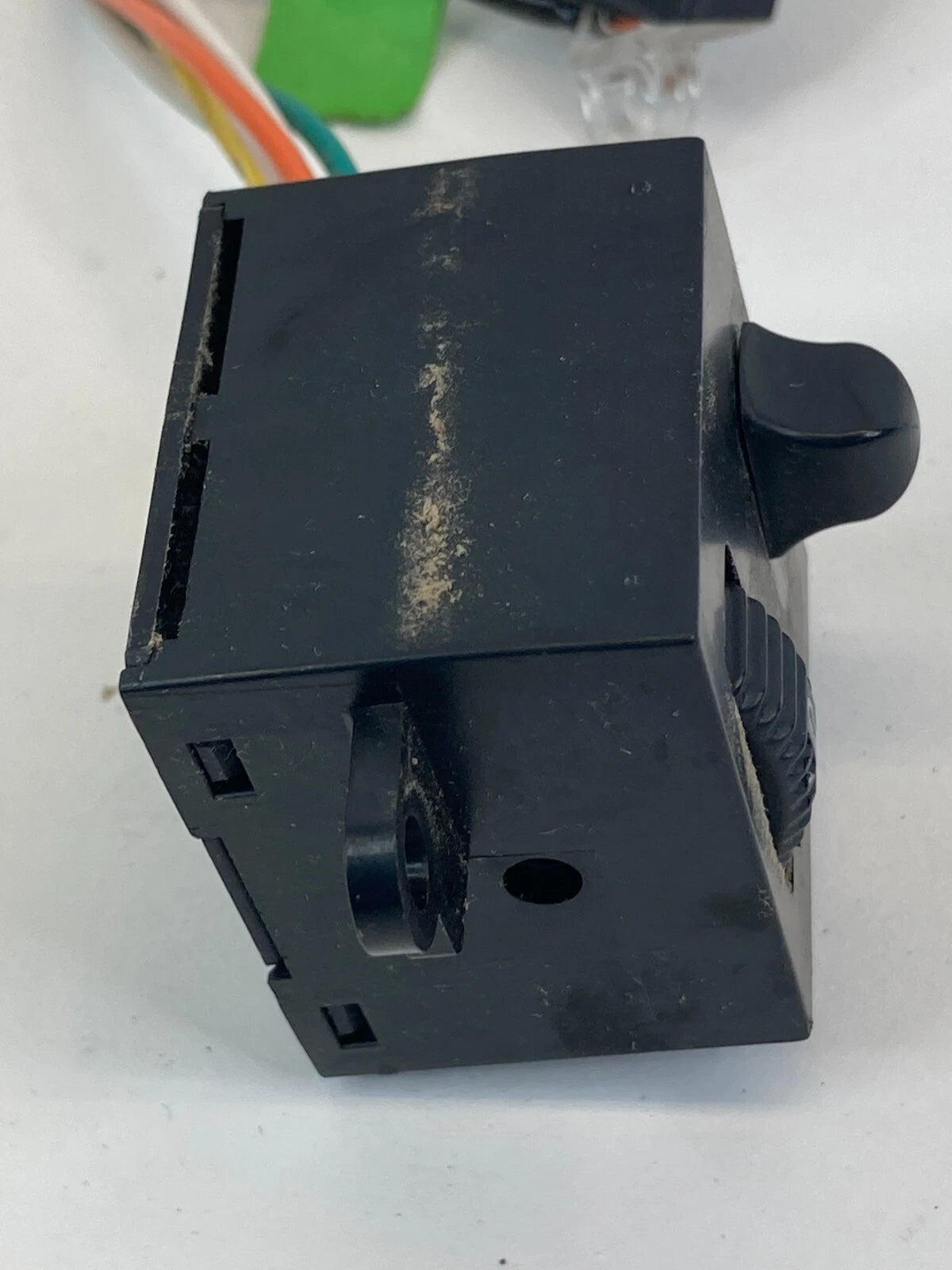 98-02 LINCOLN TOWN CAR LEFT SIDE HEATED SEAT ADJUST CONTROL SWITCH F8VB14D695AD