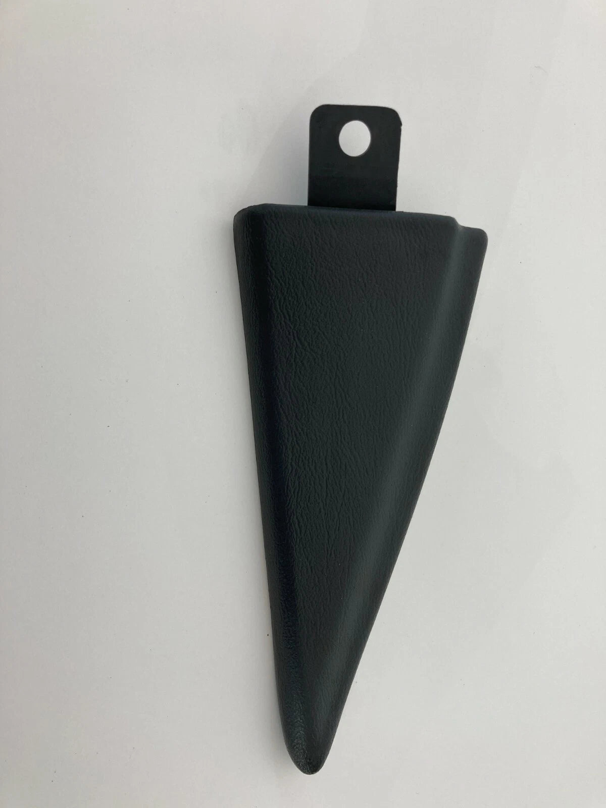 2000-2005 CHEVROLET IMPALA REAR LEFT SIDE DOOR INNER CORNER COVER TRIM 10447252