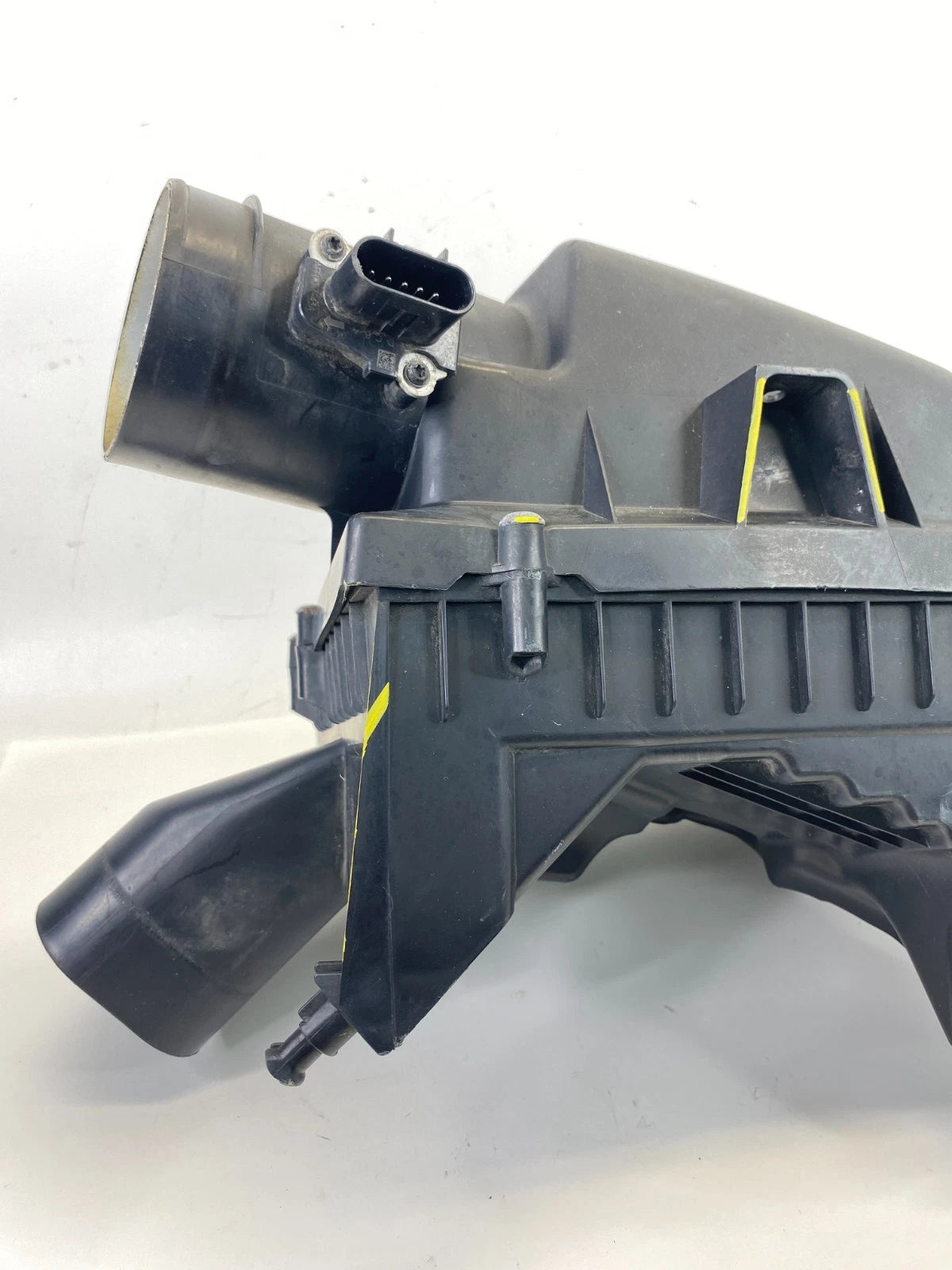 2011 2012 2013 BUICK REGAL 2.4L L4 AT AIR INTAKE CLEANER BOX HOUSING COVER OEM