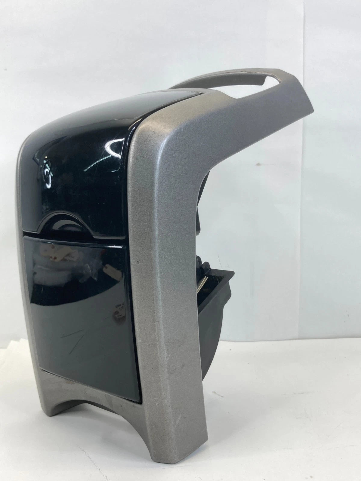 2004-2009 TOYOTA PRIUS FRONT CENTER CONSOLE CUP HOLDER DUAL ASSEMBLY 1A8C1-009G