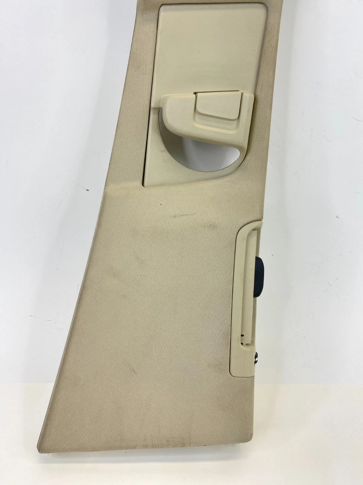 2012-2018 Volvo S60 Front Right Passenger B-Pillar Seat Belt Cover Trim 31307139