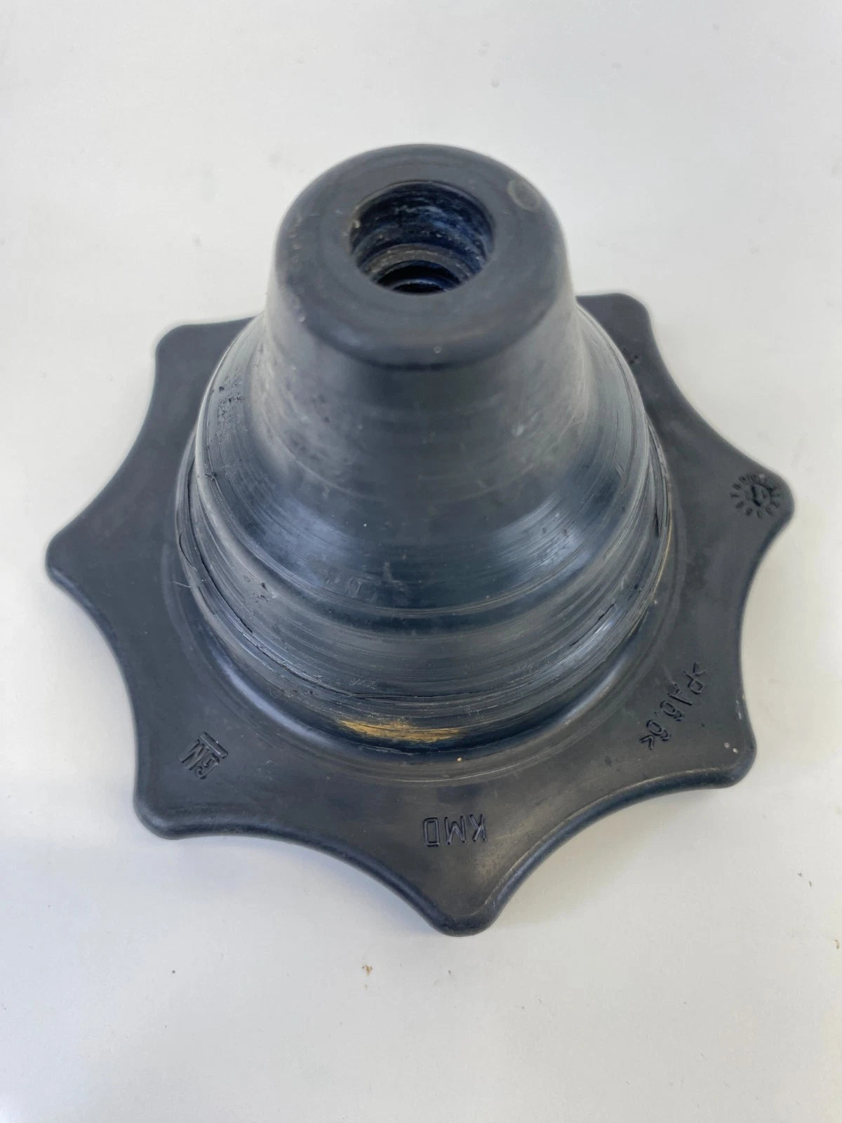 2014 2015 CHEVY MALIBU SPARE TIRE WHEEL HOLD DOWN NUT RETAINER 11611908 OEM