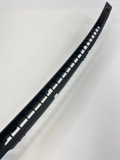1997-2001 LEXUS ES300 INSTRUMENT PANEL A/C VENT DEFROST COVER GRILL 55981-33060