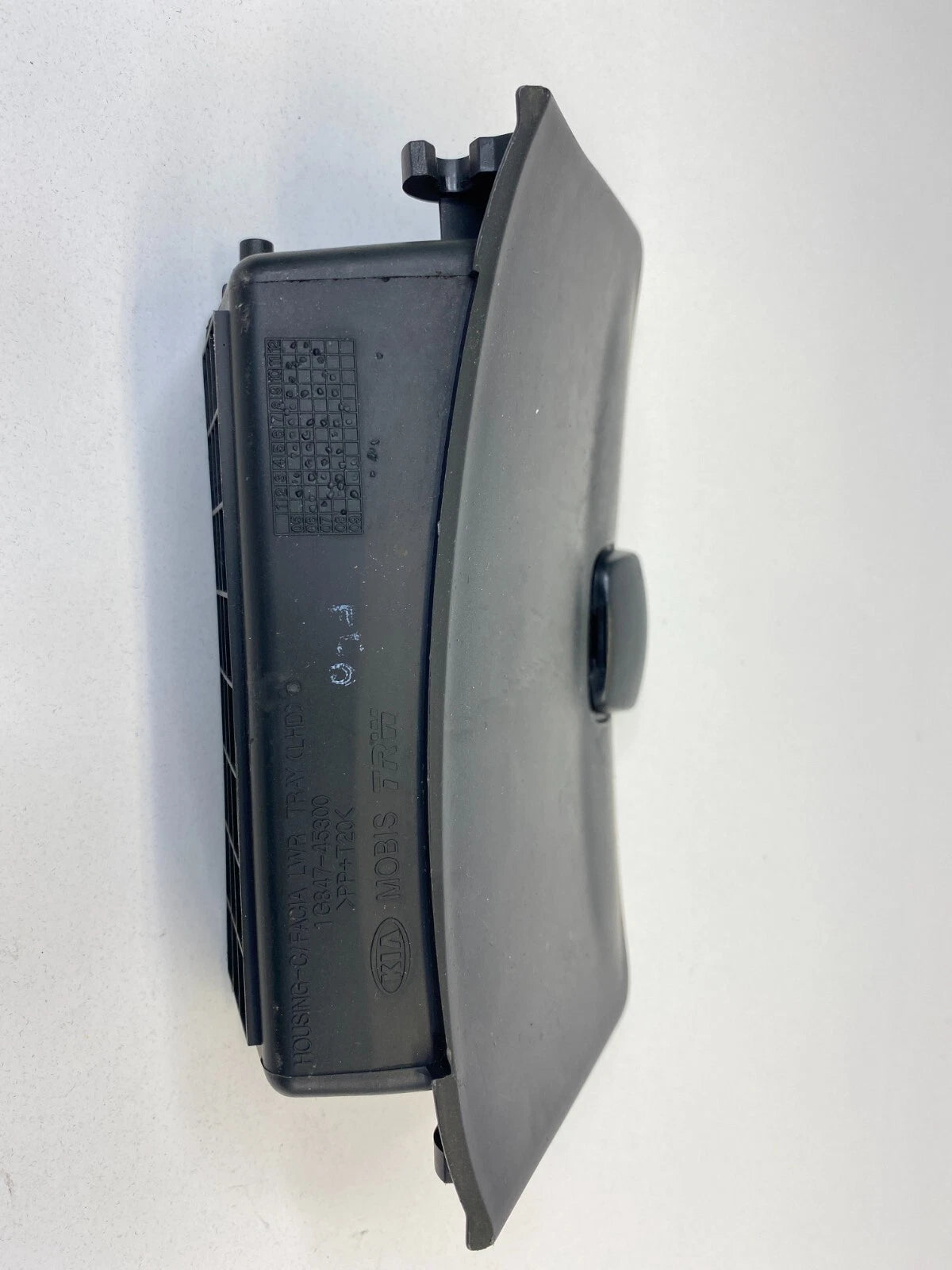 2006-2011 KIA RIO5 DASH LEFT SIDE BOX COMPARTMENT STORAGE LID 1G847-45300