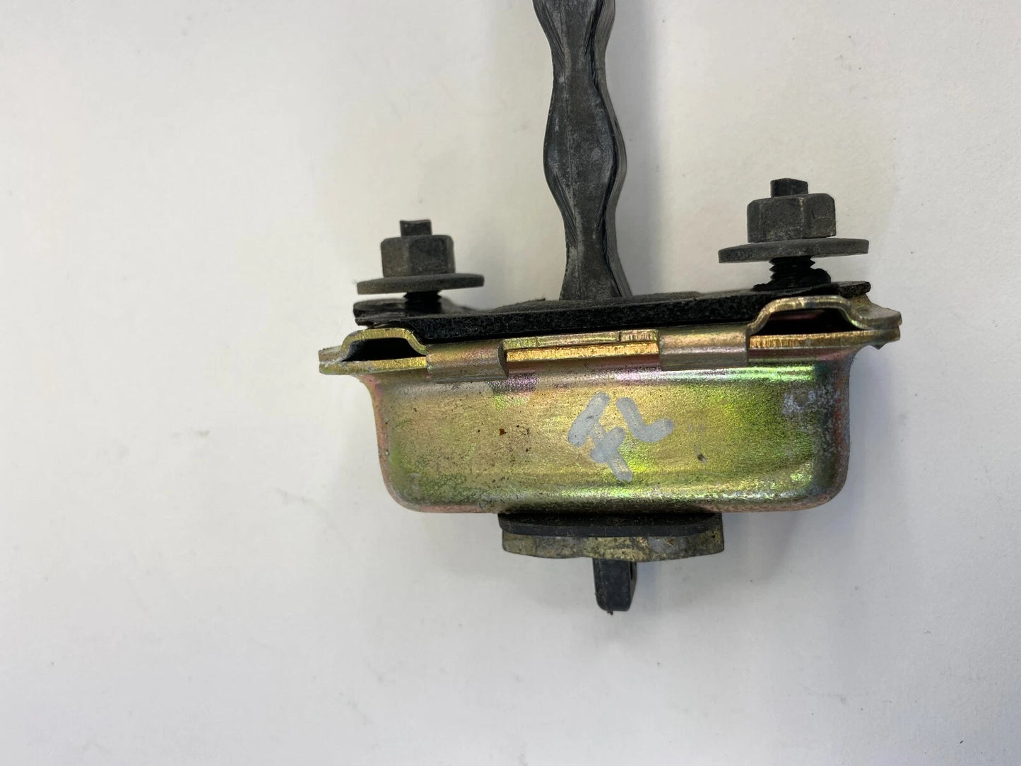 2004-2009 CADILLAC SRX FRONT LEFT DRIVER SIDE DOOR CHECK STOP STOPPER DETENT OEM