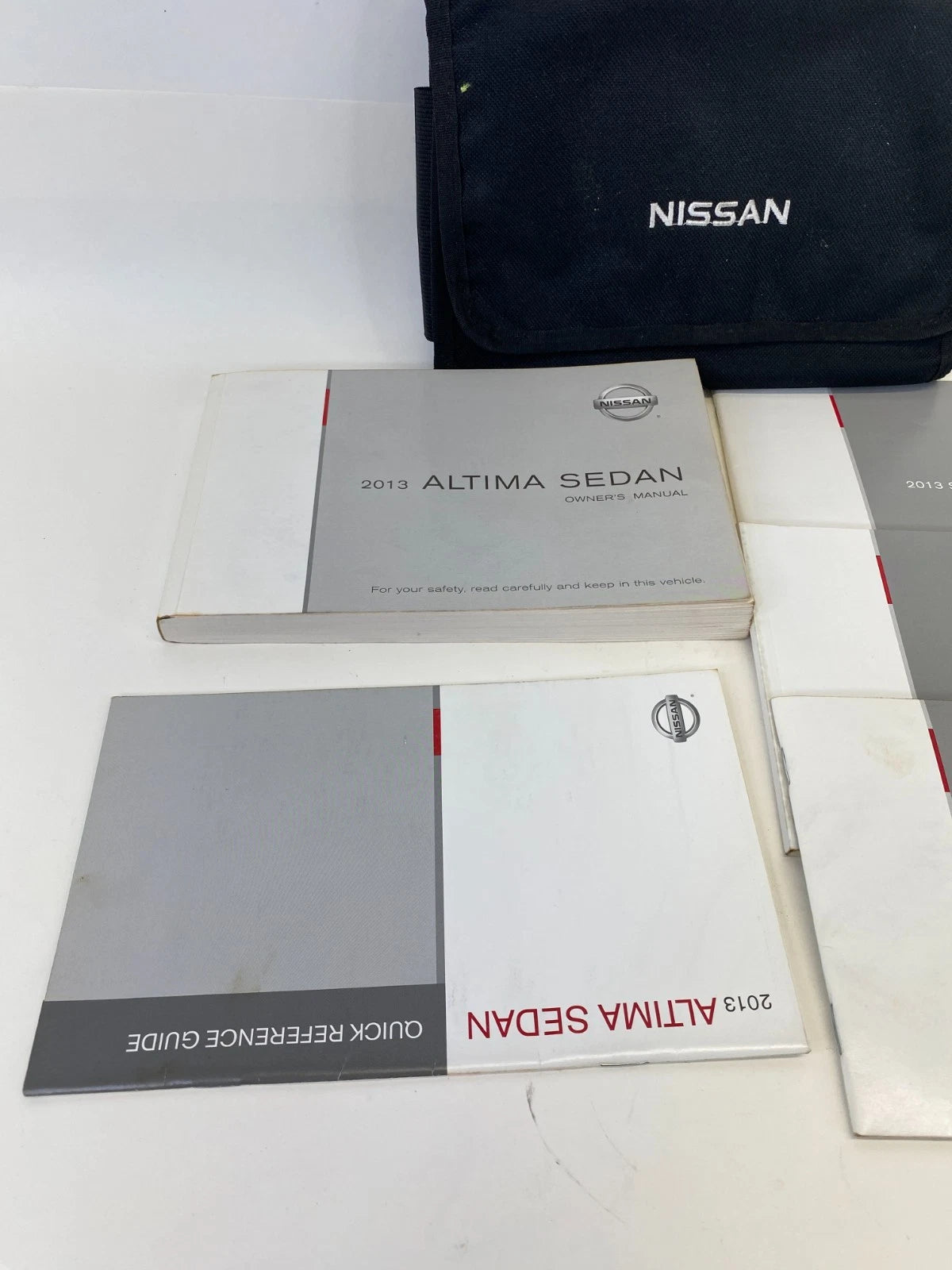 2013 NISSAN ALTIMA SEDAN OWNERS MANUAL INFORMATION GUIDE BOOK SET WITH CASE OEM