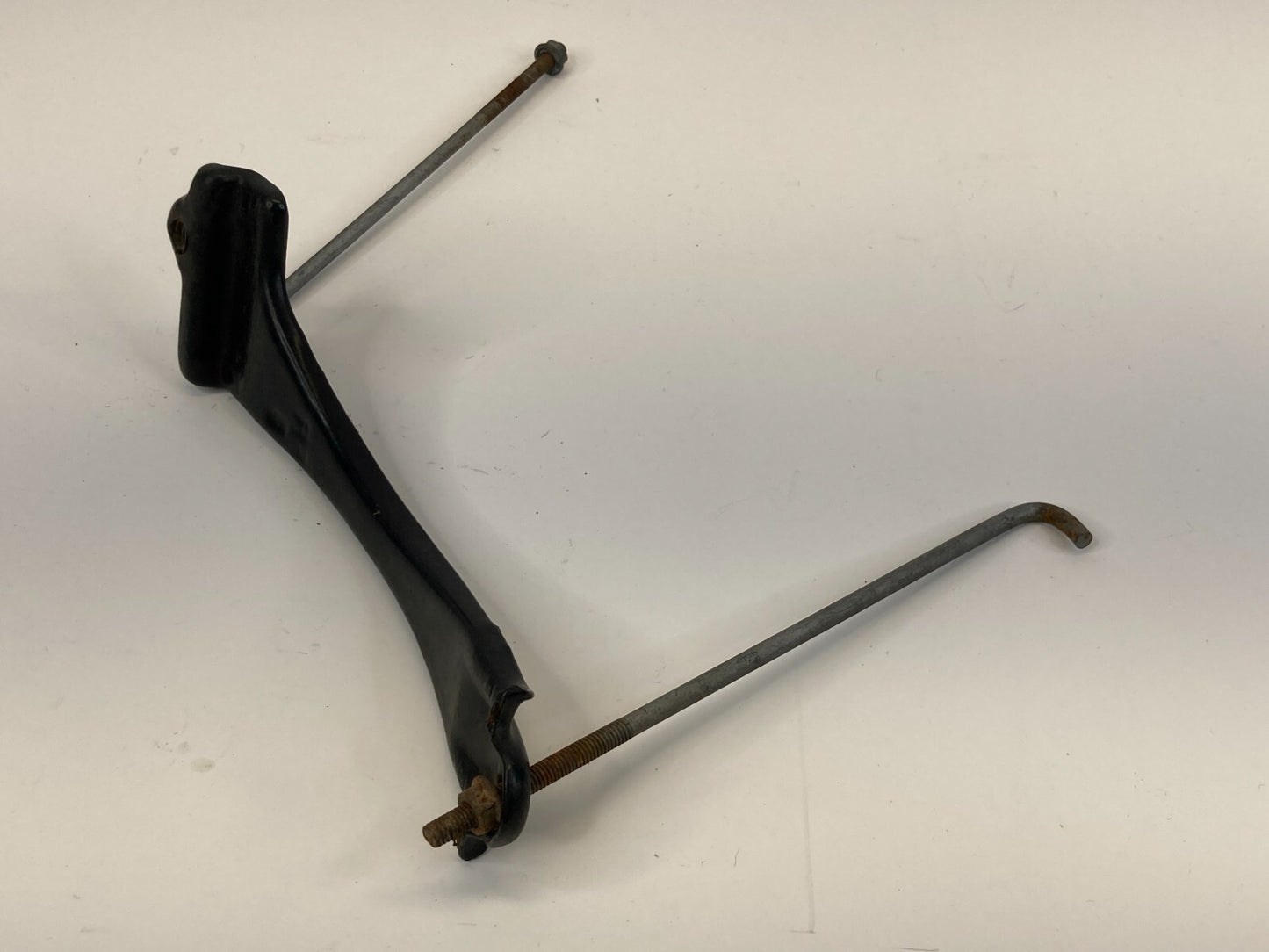 2011-2017 Honda Odyssey Battery Bracket Support Retainer Tray OEM