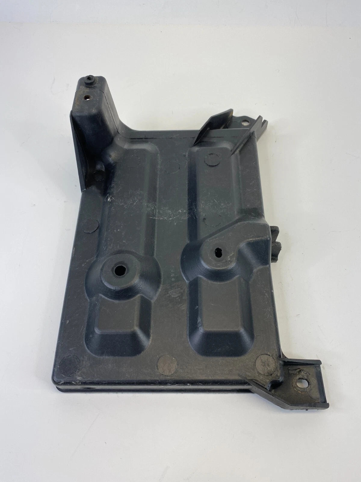 2000-2006 MAZDA MPV FRONT ENGINE BATTERY TRAY HOLDER PAD COVER OEM LC6256041