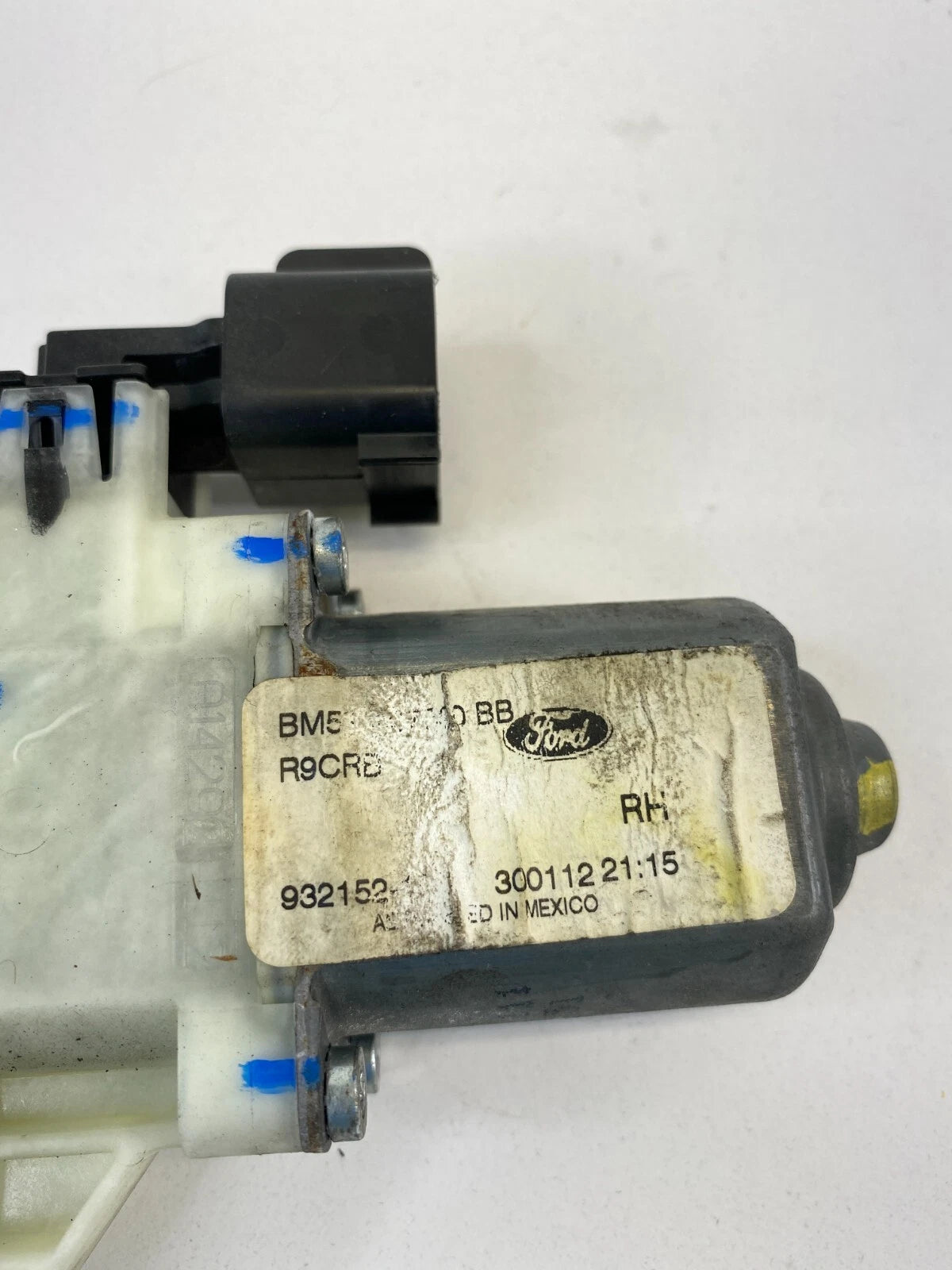 2012-2018 FORD FOCUS SEDAN REAR RIGHT BACK SIDE DOOR WINDOW MOTOR ASSEMBLY 6 PIN
