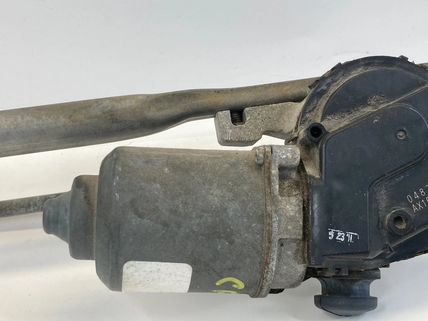 2007-2017 JEEP PATRIOT FRONT WINDSHIELD WIPER MOTOR W/ LINKAGE 04879432AG OEM