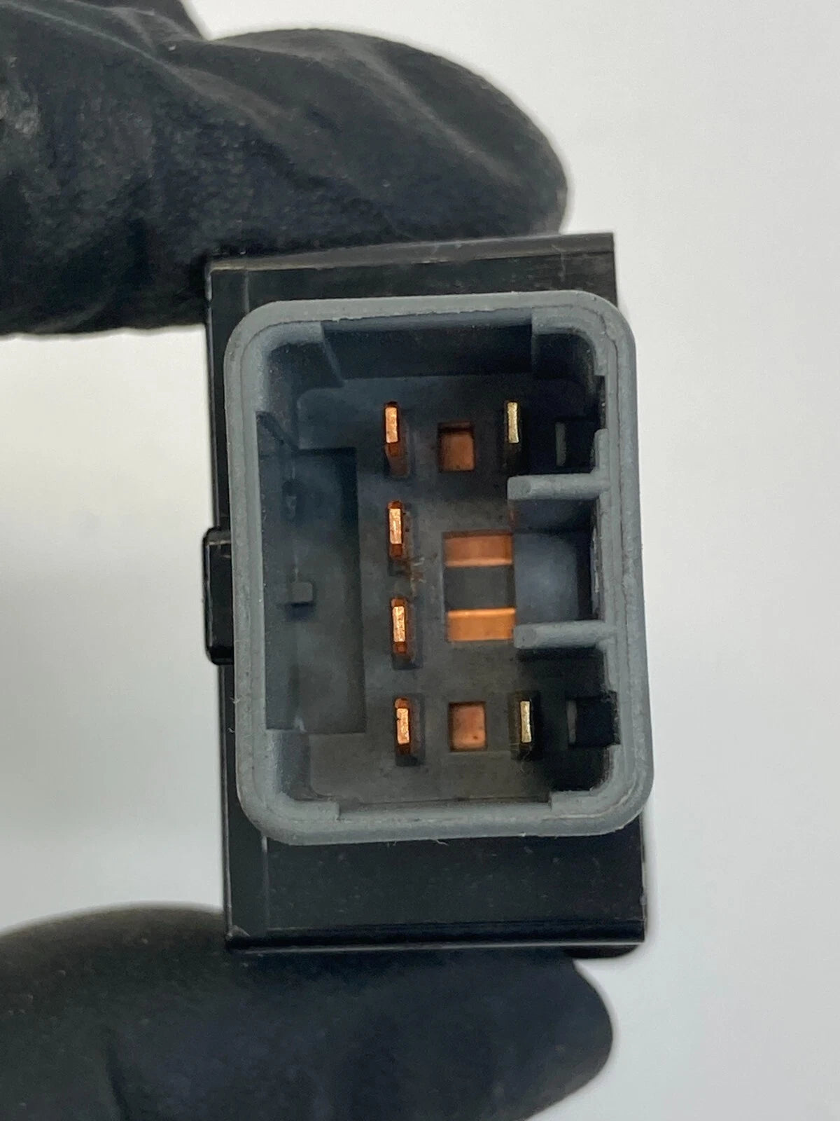 2006-2011 KIA RIO RIO5 REAR WINDOW DEFROSTER DEFOGGER CONTROL SWITCH BUTTON OEM