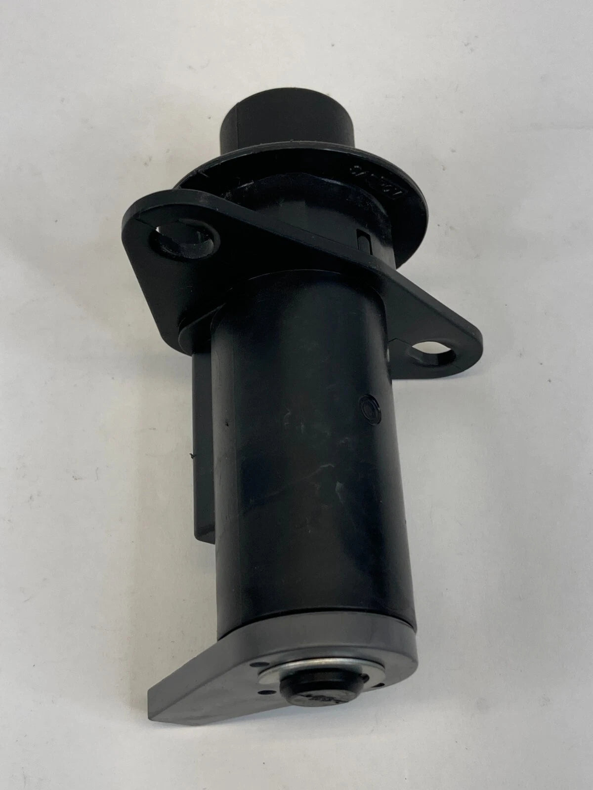 2013-2018 NISSAN ALTIMA REAR SEAT LATCH FOLD DOWN RELEASE SWITCH BUTTON OEM