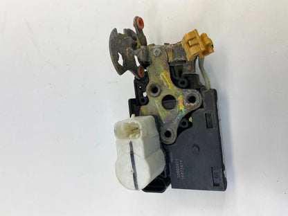 2004-2006 CHEVROLET AVALANCHE FRONT RIGHT SIDE DOOR LOCK LATCH ACTUATOR ASSEMBLY