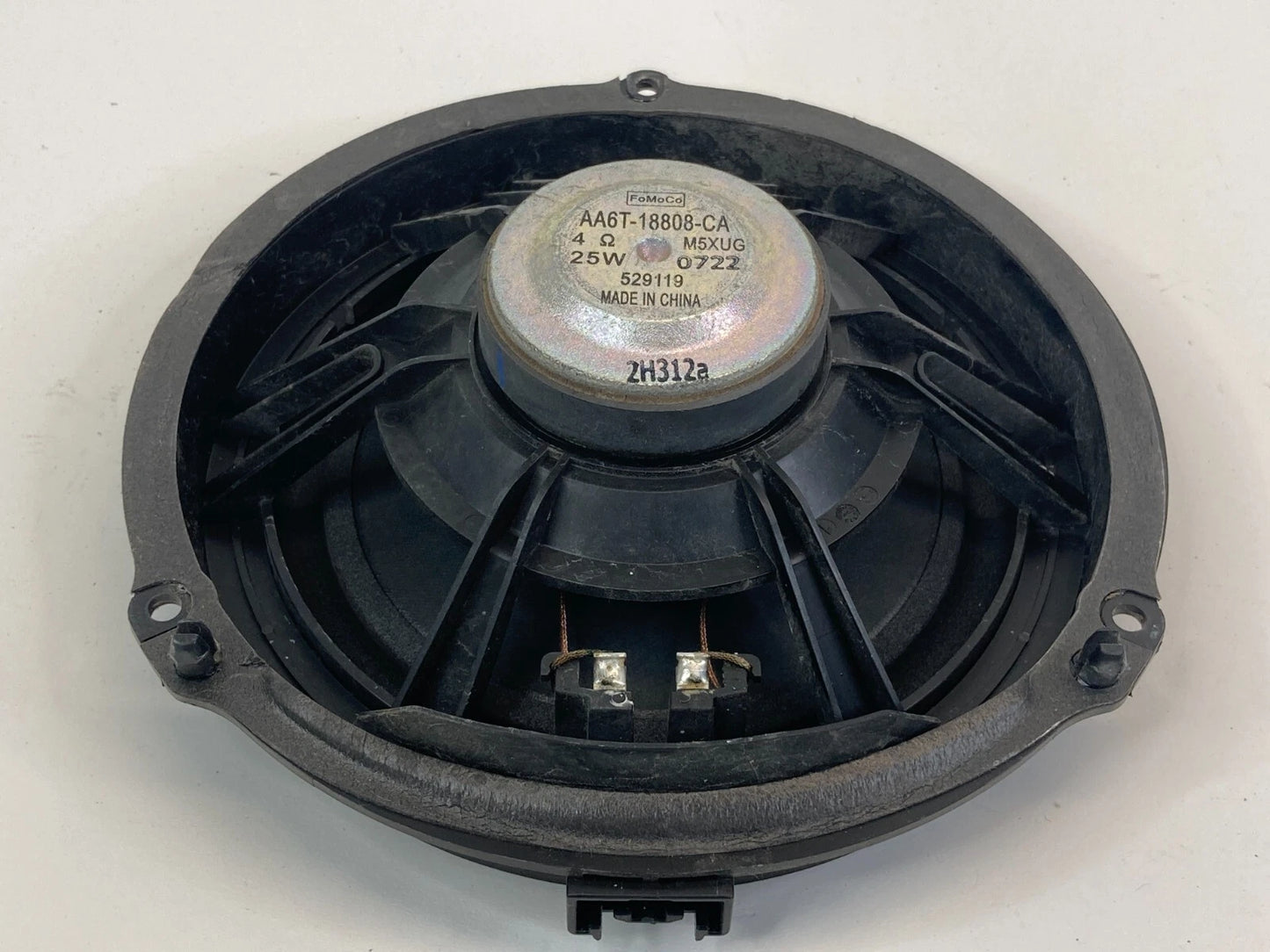 12-18 FORD FOCUS REAR RIGHT SIDE DOOR AUDIO SPEAKER ASSEMBLY AA6T-18808-CA OEM