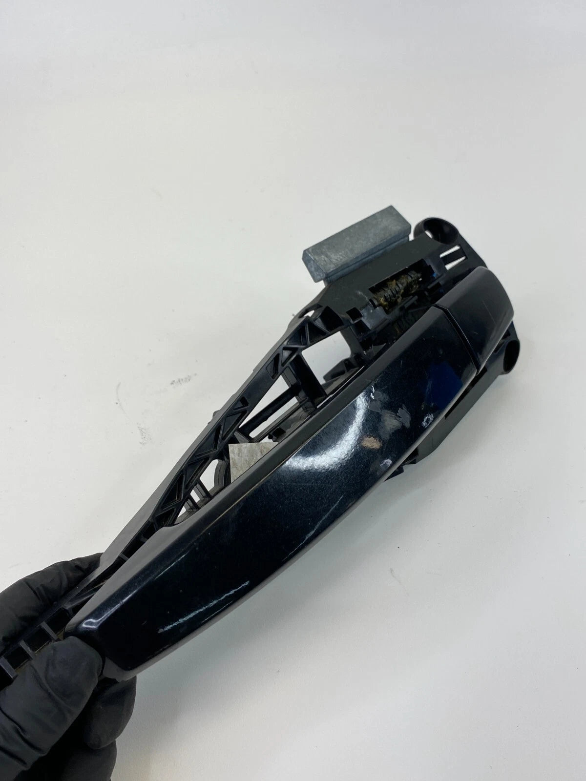2016 CHEVROLET CRUZE LIMITED REAR LEFT SIDE EXTERIOR DOOR HANDLE 9400-2321